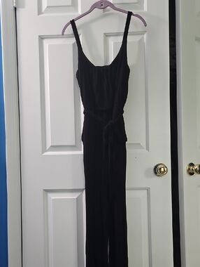 Market & Spruce Black Sleeveless Jumpsuit with Waist Tie